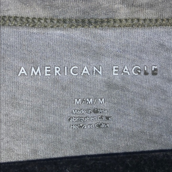 american eagle - tshirt - Picture 2 of 2